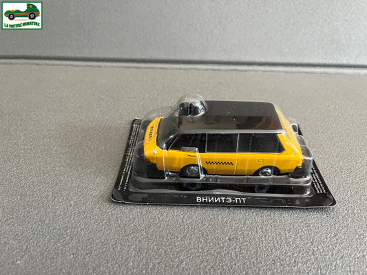 Voiture Miniature Vinite PT Taxi Pays de L'est URSS Russie au 1/43