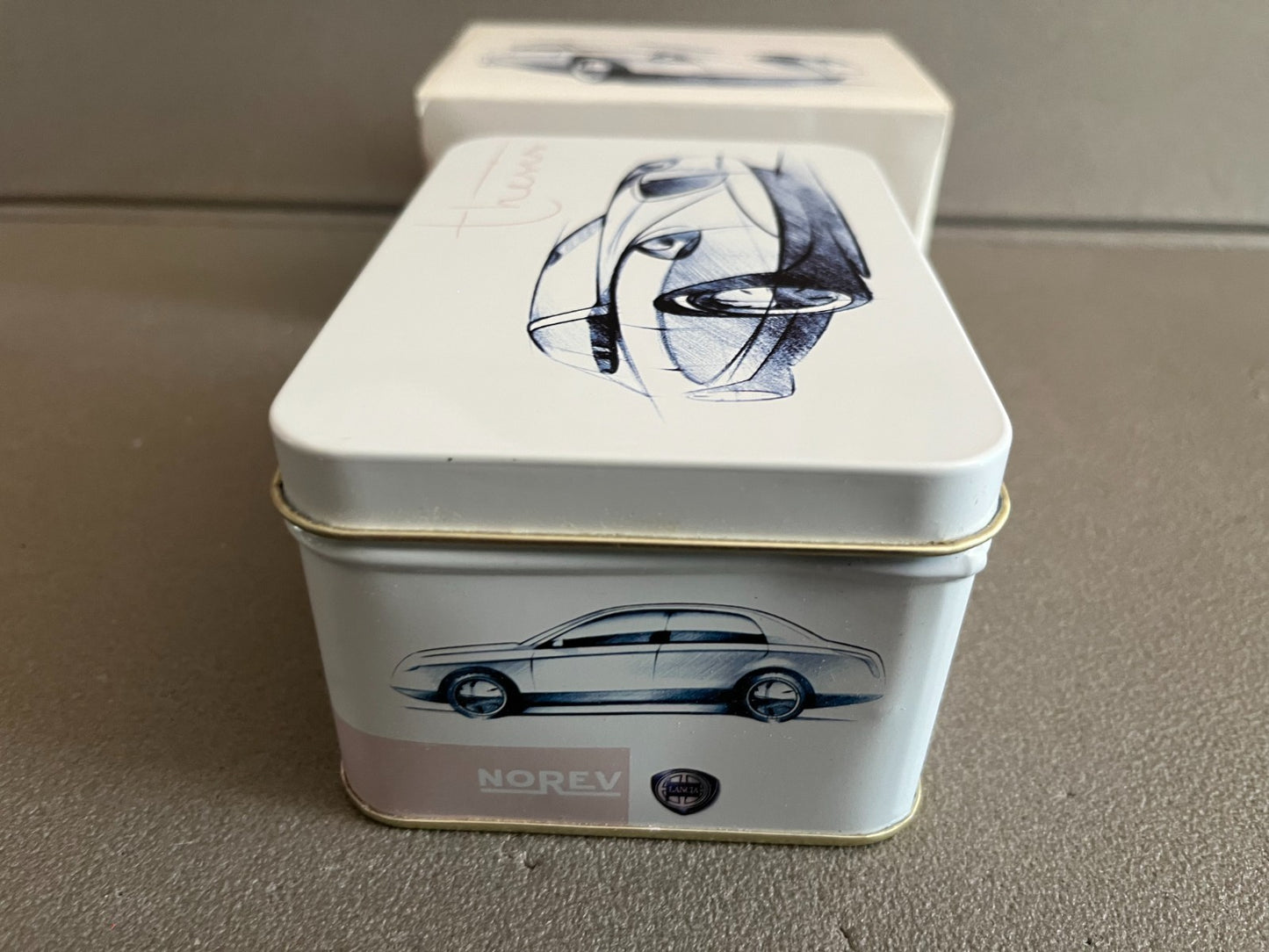 Voiture Miniature Lancia Thesis Norev Boite Metal au 1/43