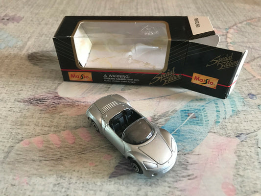 Voiture miniature Plymouth Pronto Spyder Maisto Special Edition au 1/64 environ
