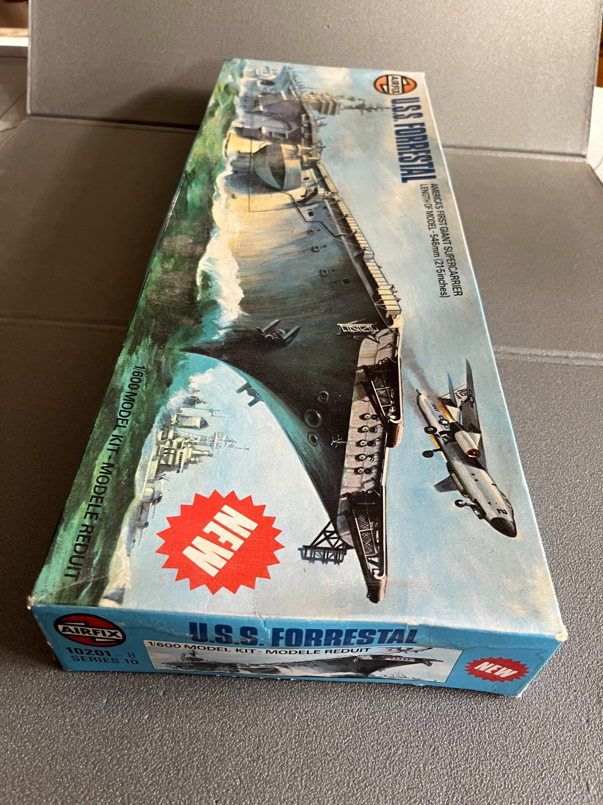 Maquette Kit à monter Bateau Navire Militaire U.S.S. Forrestal AirFix 1/600