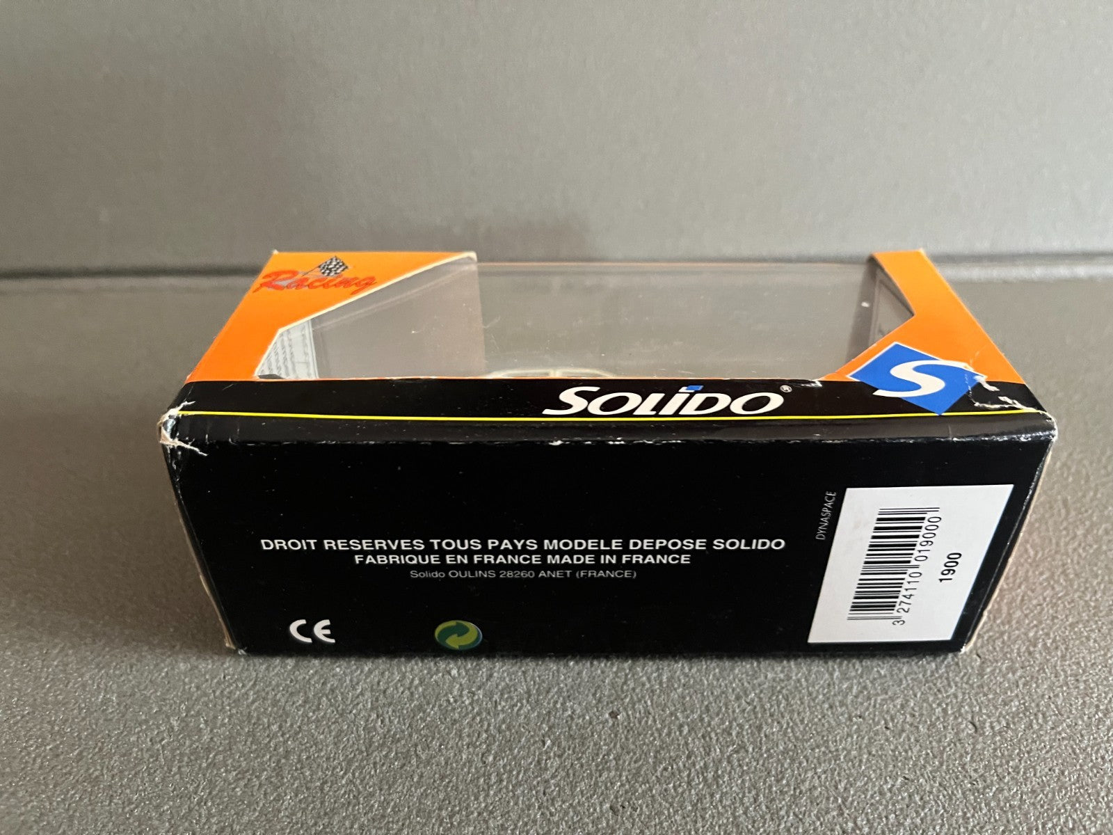 Voiture miniature 1926 Renault Dauphine 1093 Solido au 1/43