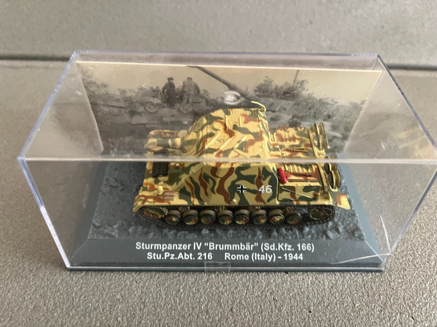 Miniature Militaire Char Tank Blindé Sturmpanzer IV Brummbar Altaya 1/72