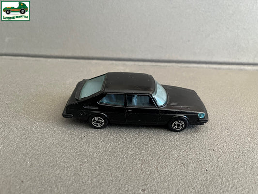 Ancienne Voiture Miniature Saab 900 Turbo Burago Italy 1/43