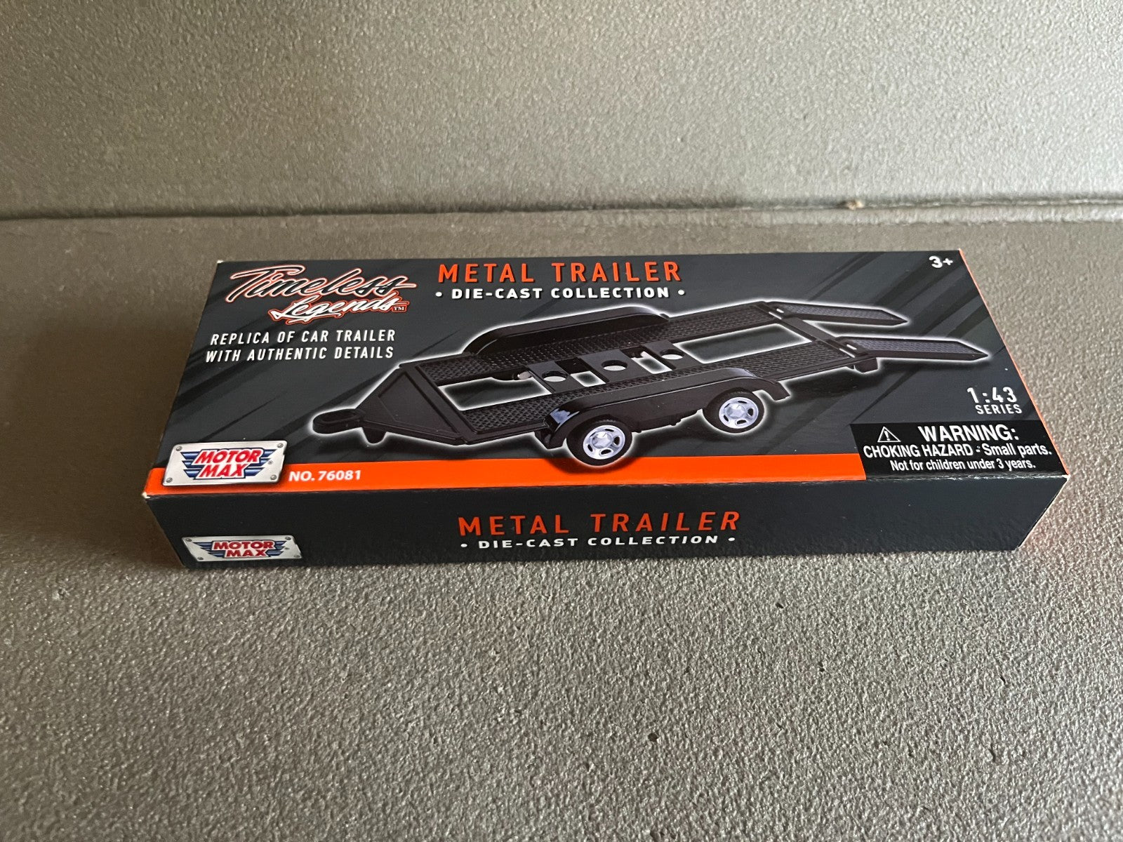 Voiture miniature Remorque Porte Voiture MotorMax Assistance Dépannage au 1/43