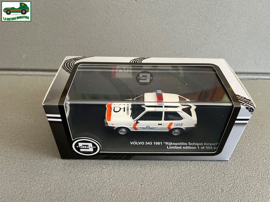 Voiture Miniature Volvo 343 1981 Police Triple 9 au 1/43