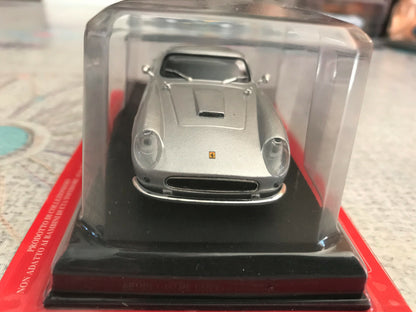 Voiture miniature Collection Ferrari berlinetta Tour de France Ixo Fabbri 1/43