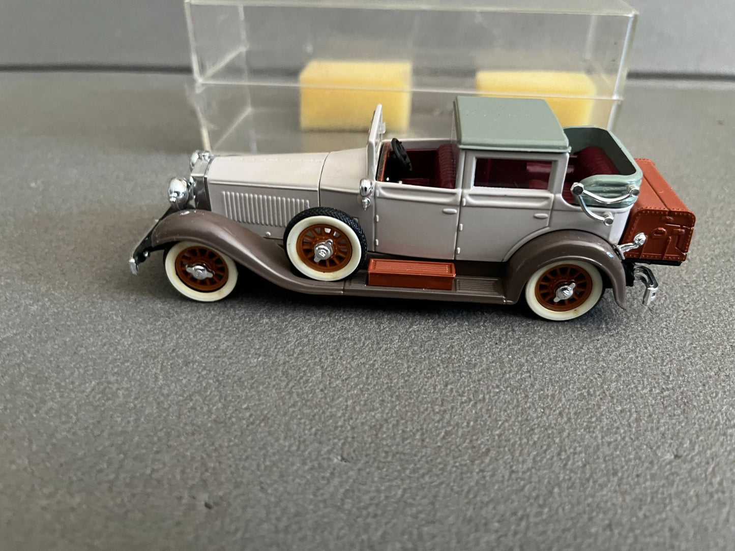 Voiture Miniature Isotta Fraschini Tipo 8A RIO 1929 au 1/43