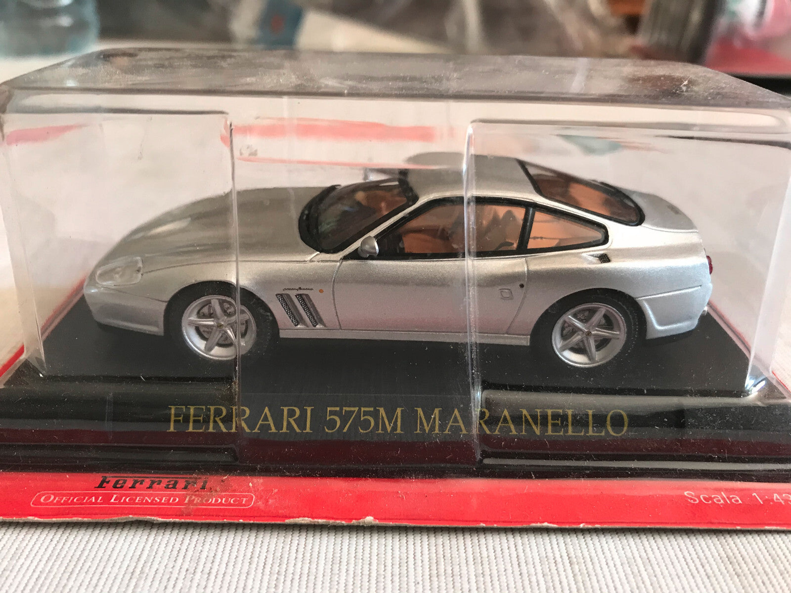 Voiture miniature Collection Ferrari 575M Maranello Ixo Fabbri au 1/43