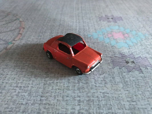 Ancienne Voiture Miniature Vespa 400 Norev Plastique France 1/43 Repeinte Epave