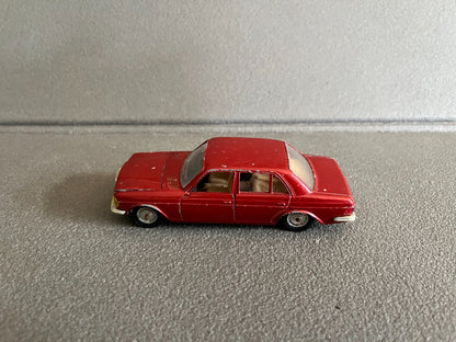 Voiture Miniature Ancienne Mercedes 280 E Solido France au 1/43