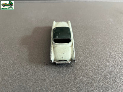 Ancienne Miniature Voiture Studebaker Commander Dinky Toys Meccano France Epave