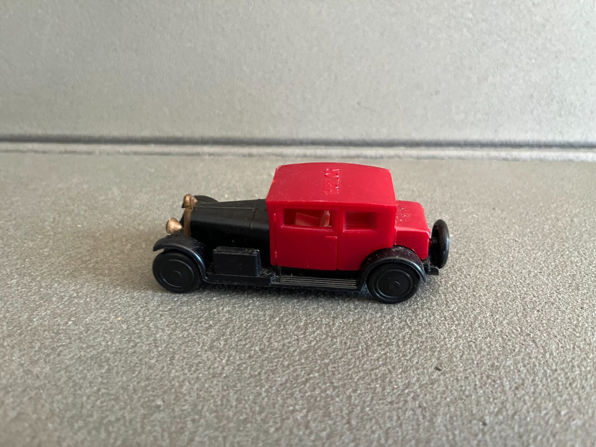 Voiture Miniature Ancien Plastique Voisin Carene 1934 Huilor France