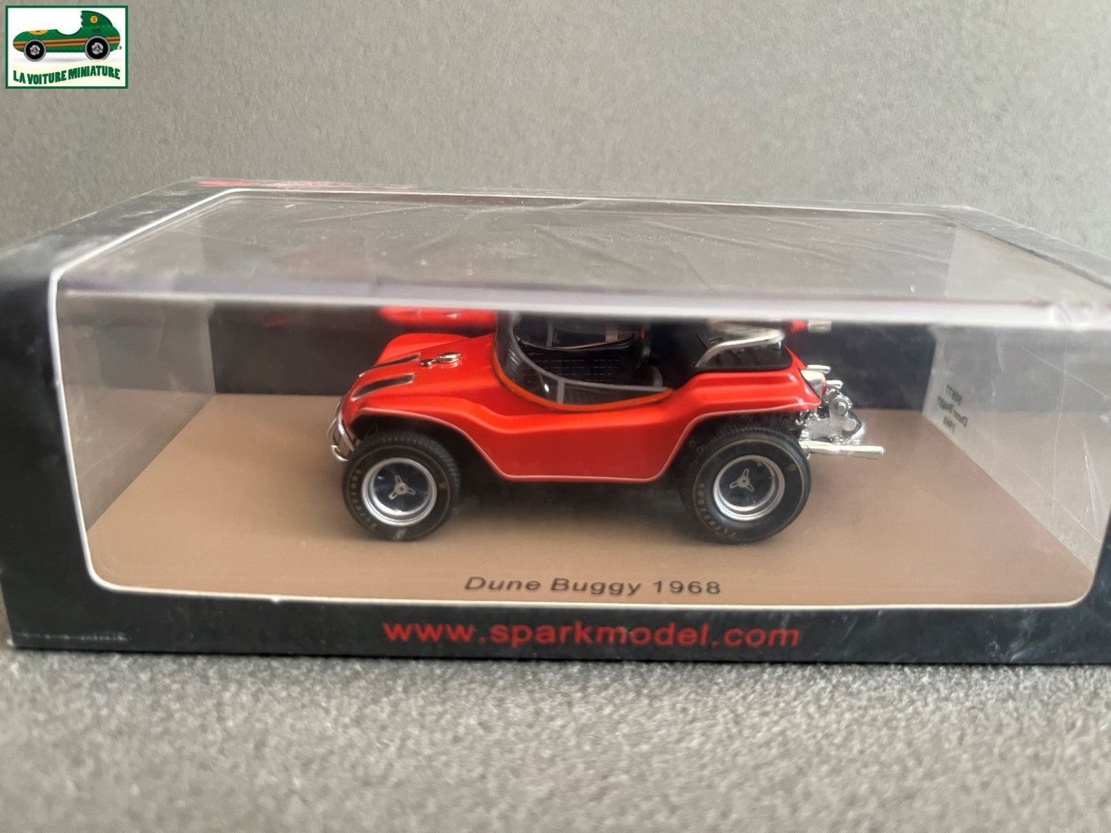 Voiture Miniature Dune Buggy 1968 Spark au  1/43