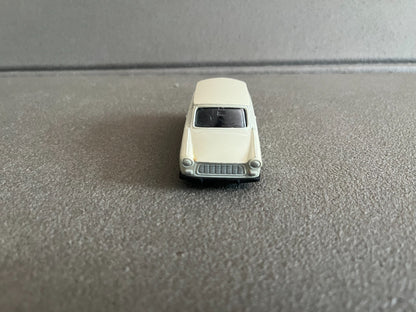 Jouet Ancien Voiture Miniature Trabant MC Toys URSS 1/60 Echelle Type Majorette