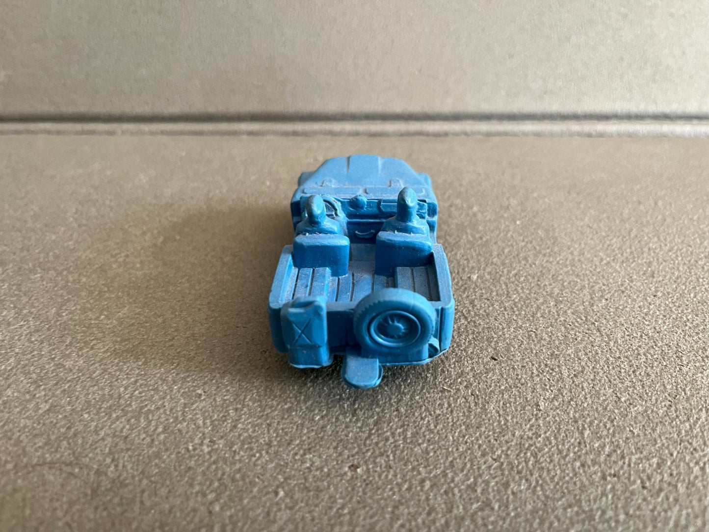 Voiture Miniature Ancien Jeep Vinyl Line Germany Plastique Gomme Tomte