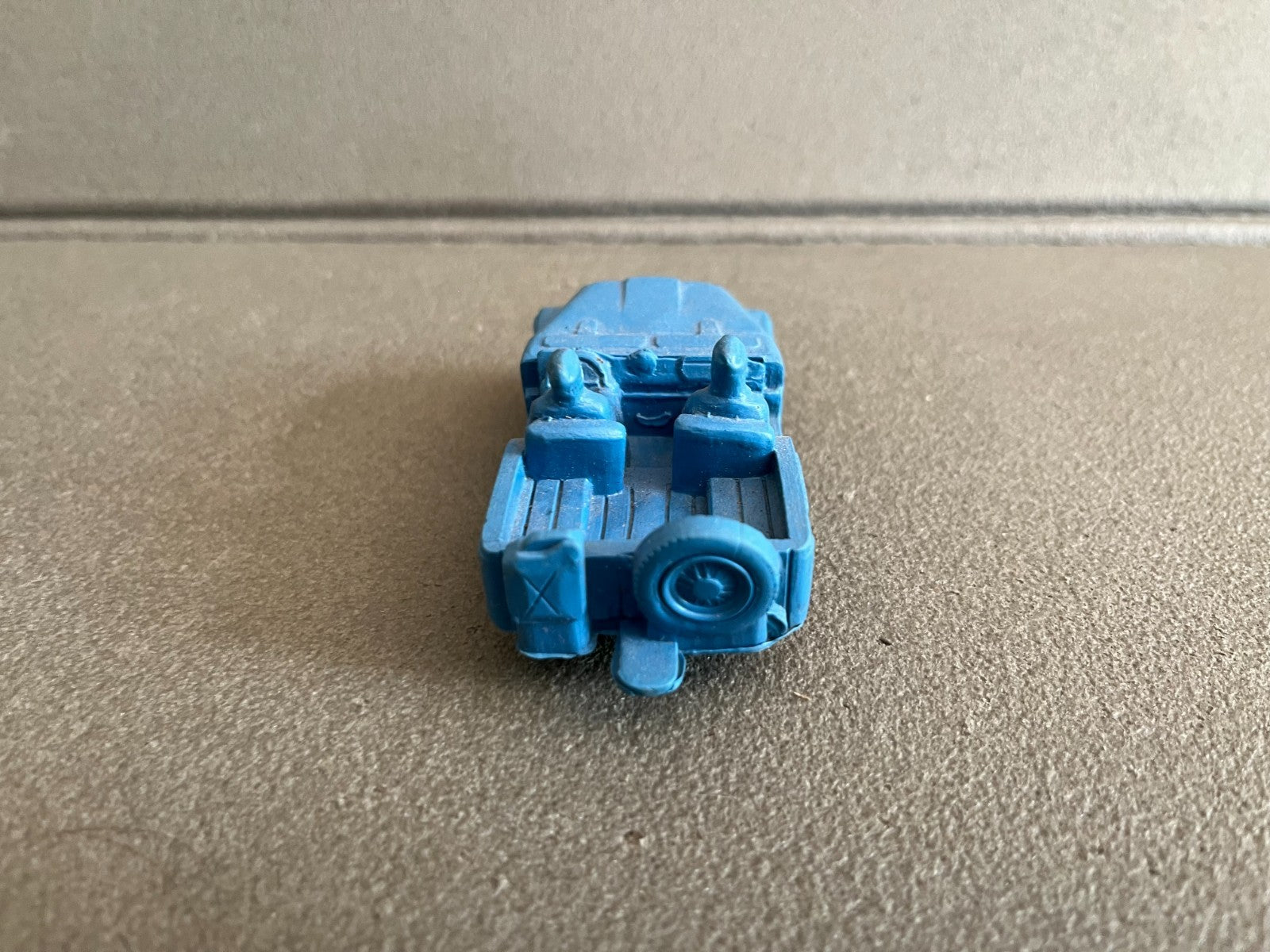 Voiture Miniature Ancien Jeep Vinyl Line Germany Plastique Gomme Tomte
