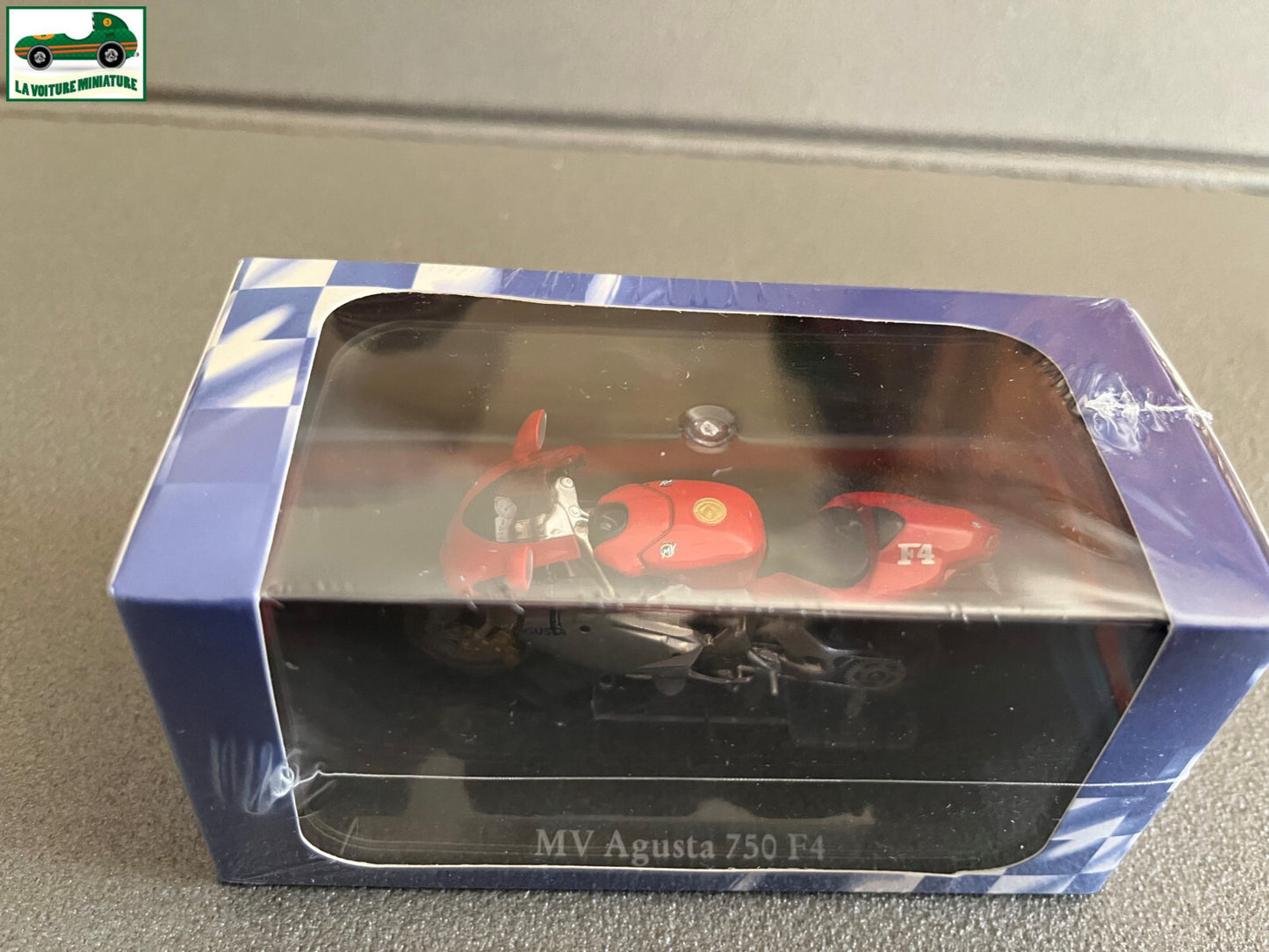 Moto miniature MV Agusta 750 F4 Editions Atlas Collection au 1/24