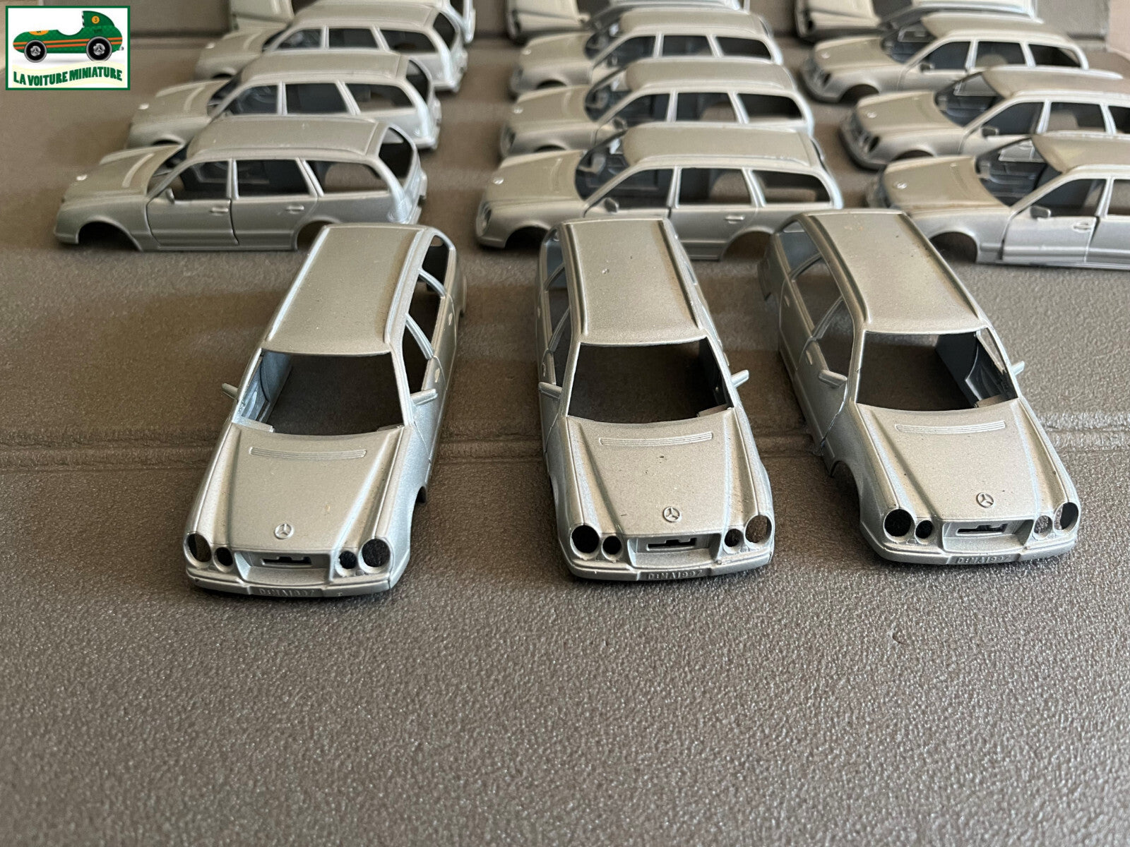 Voiture Miniature Lot 15 Carrosserie Majorette Mercedes Break Classe E 1/37