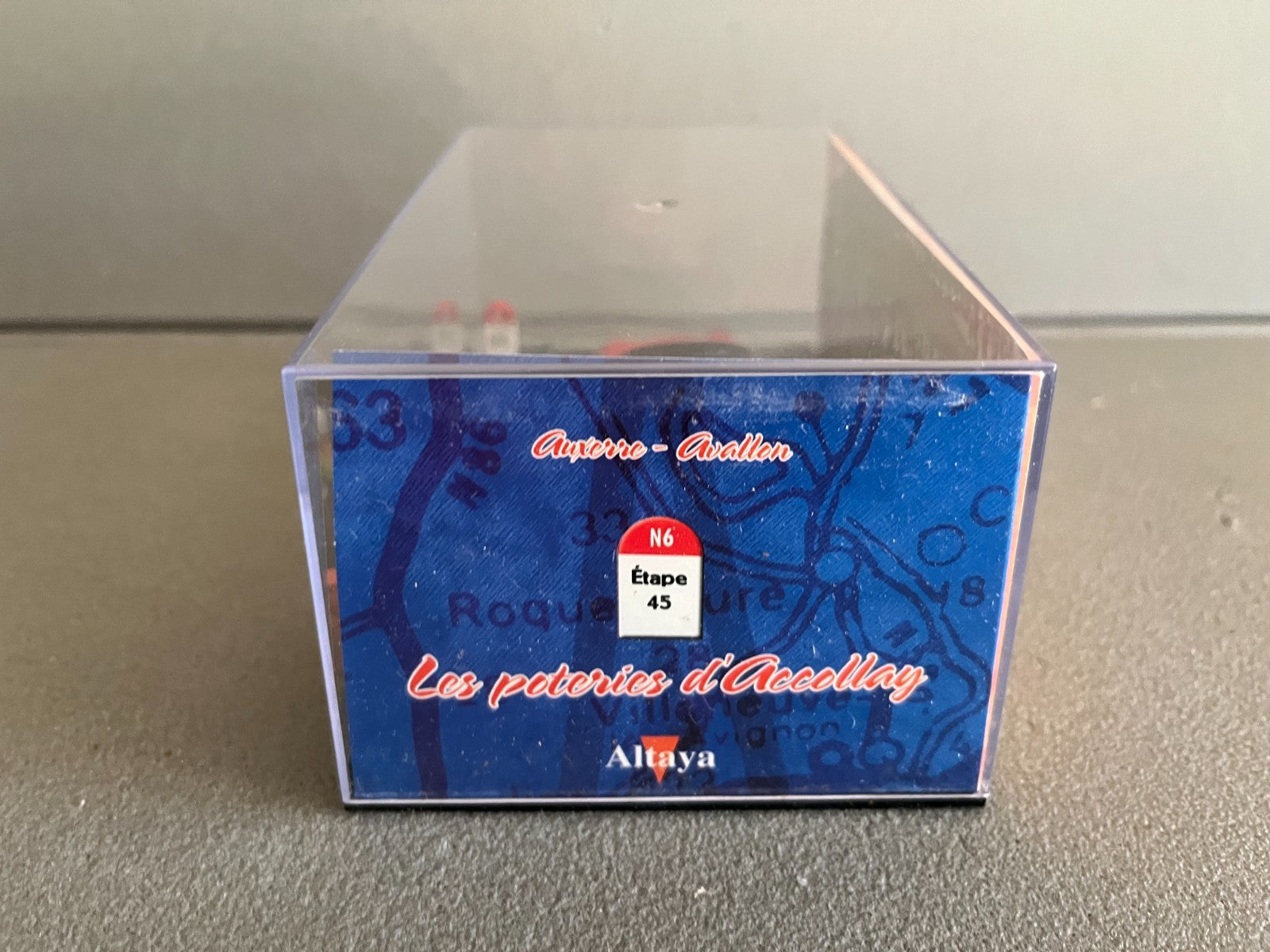 Voiture Miniature Panhard PL 17 Etape 45 La Route Bleue RN7 1/43