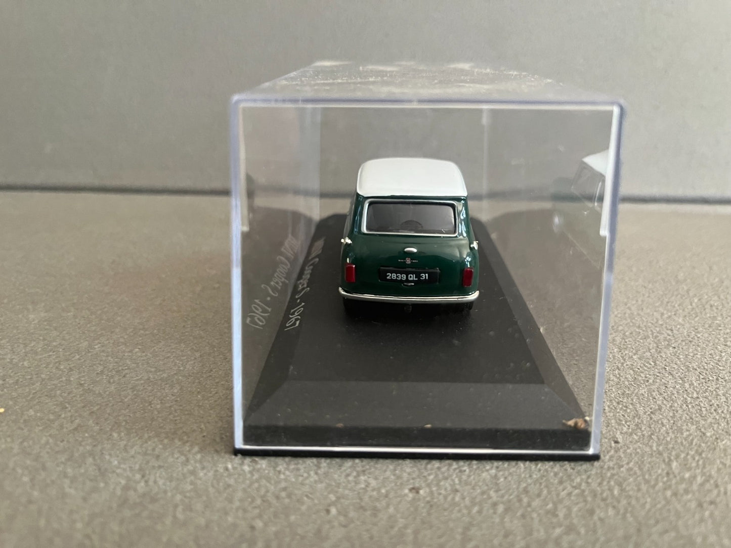 Voiture miniature Mini Cooper S 1967 au 1/43