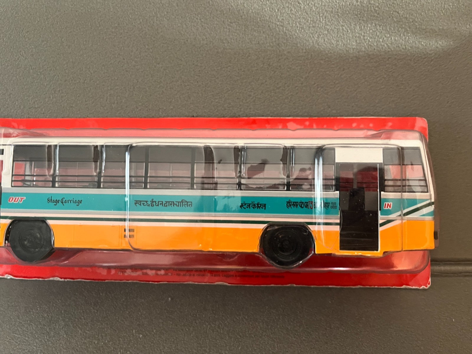 Voiture miniature Tata LPO 1512 Autocar Autobus Bus Hachette 1/43