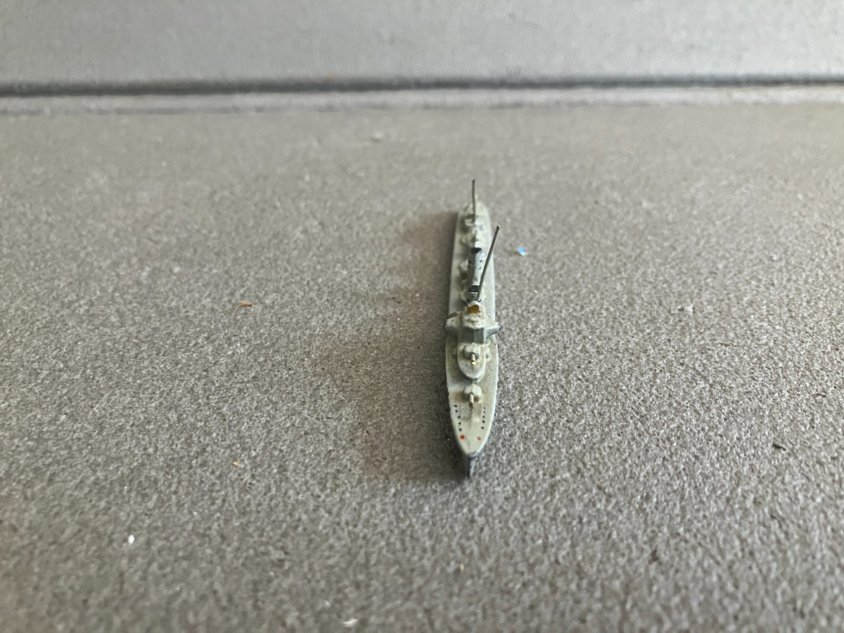 Ancien Bateau miniature Militaire H30 Alliage Plomb Wiking Germany 1/1250