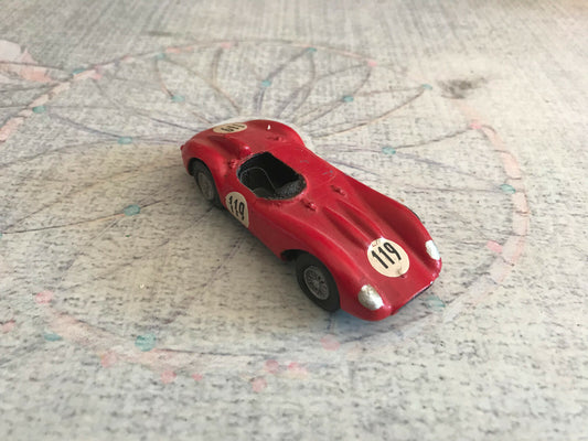 Voiture Miniature Kit monté Metal Ferrari au 1/43