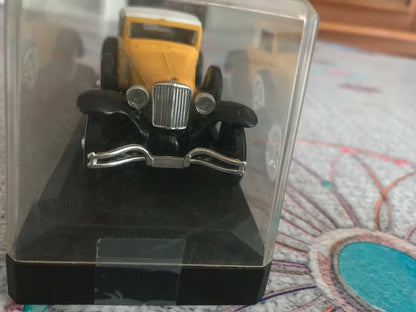 Voiture miniature Cord L29 Jaune Solido au 1/43