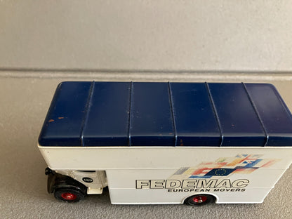 Voiture Miniature Camion Bedford Luton Van Fedemac Corgi 1/50