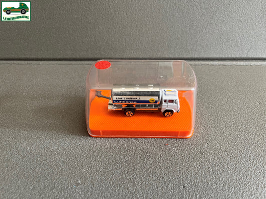 Voiture miniature Camion Mercedes Aeroport Guiloy Spain Echelle Type Majorette