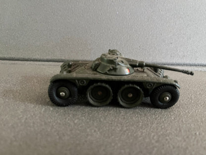 Ancienne Miniature Militaire Char EBR Panhard Dinky Toys Meccano France Epave