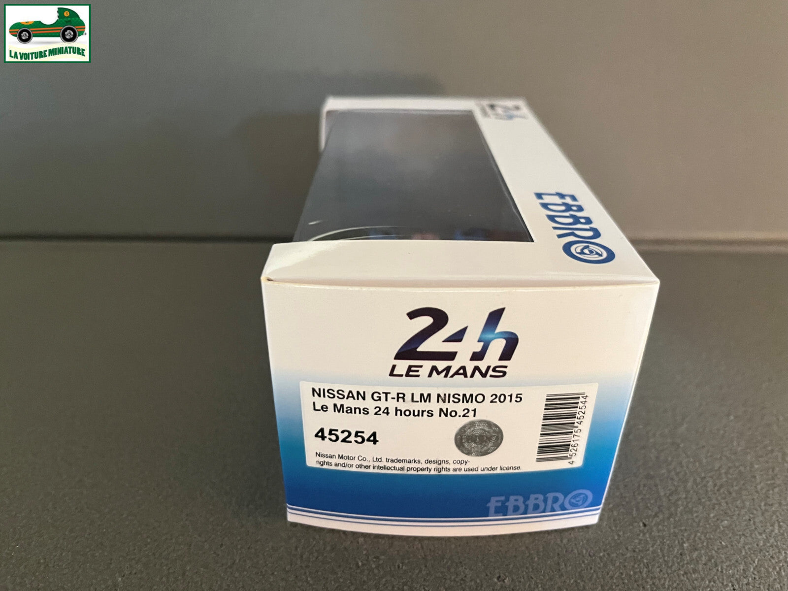Voiture Miniature Nissan GT-R LM Nismo Le Mans 24 heures 2015 Ebbro Le Mans 1/43