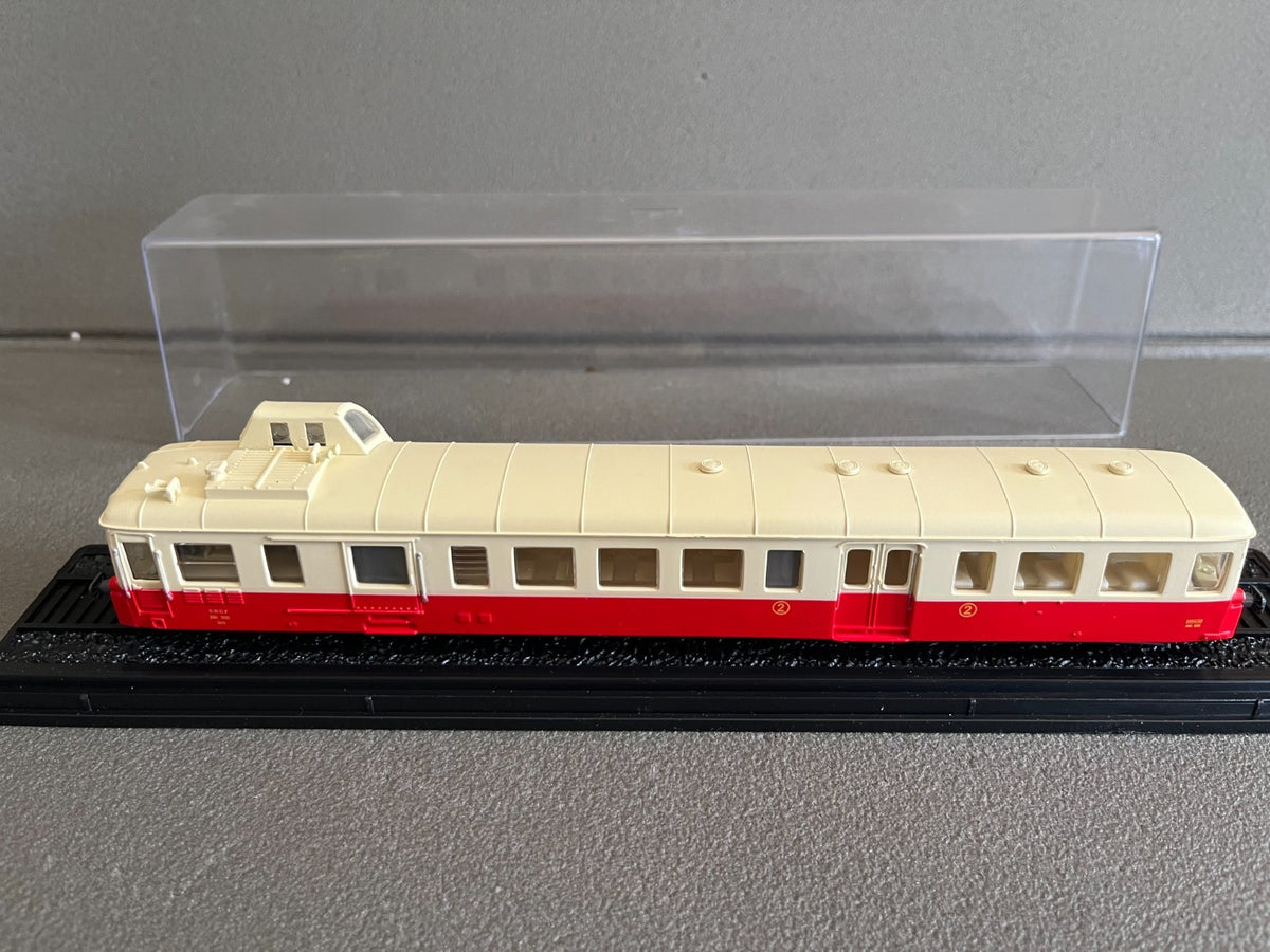 Maquette Miniature Autorail Train X-3800 SNCF Editions Atlas HO au 1/87