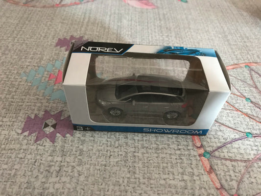 Voiture miniature Citroen DS Norev ShowRoom 3 inches 1/64
