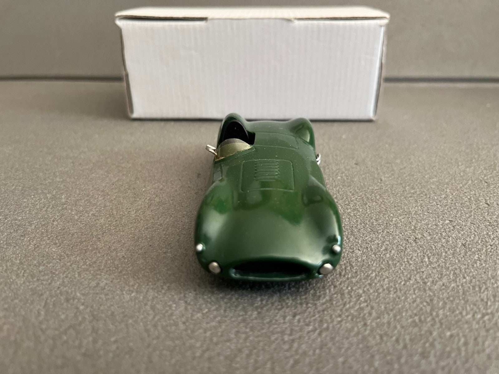 Ancienne Voiture miniature Kit métal monté Mikansue Cooper Jaguar au 1/43