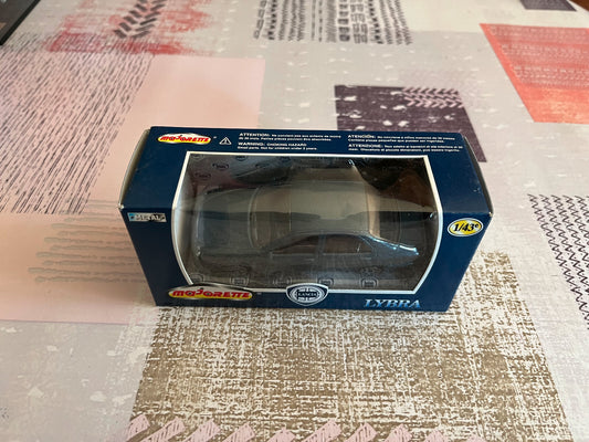Voiture Miniature Lancia Lybra Majorette au 1/43
