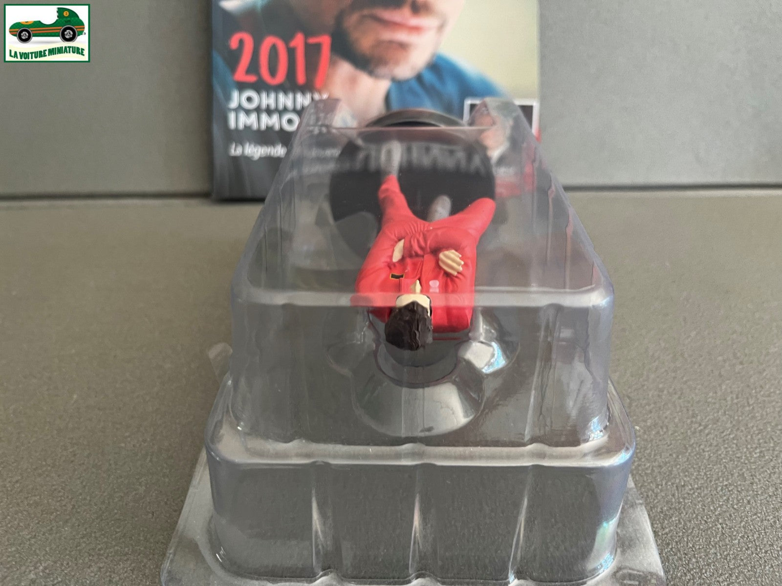 Figurine de Collection Johnny Hallyday + Livret N°54