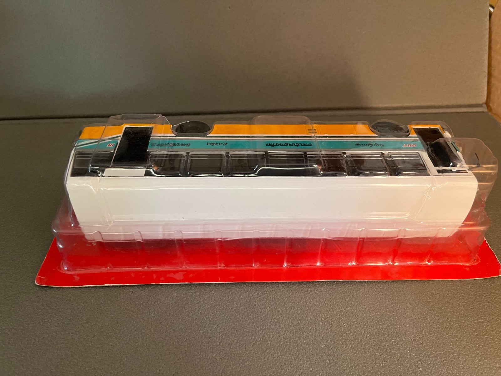 Voiture miniature Tata LPO 1512 Autocar Autobus Bus Hachette 1/43