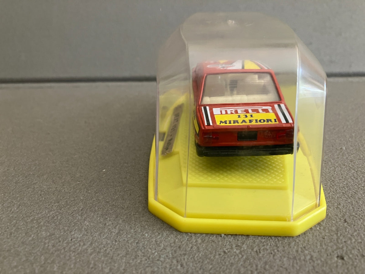 Ancienne Voiture Miniature Seat 131 Rallye Mira 4011 au 1/43 Fiat Abarth