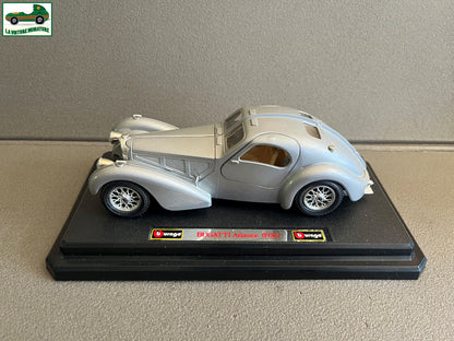 Voiture miniature Bugatti Atlantic 1936 Burago au 1/24