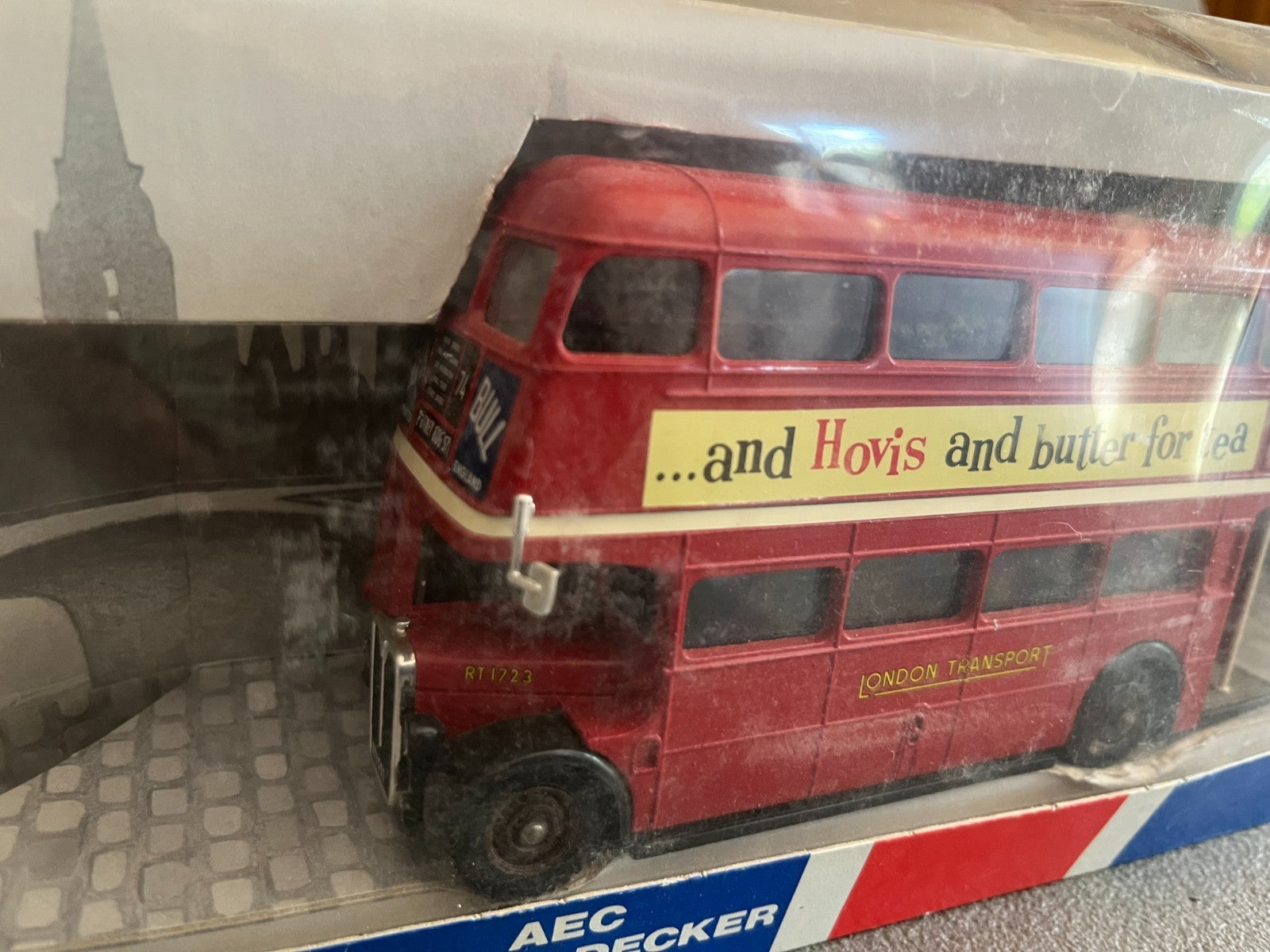 Voiture Miniature bus autobus AEC double decker Solido JCR au 1/50