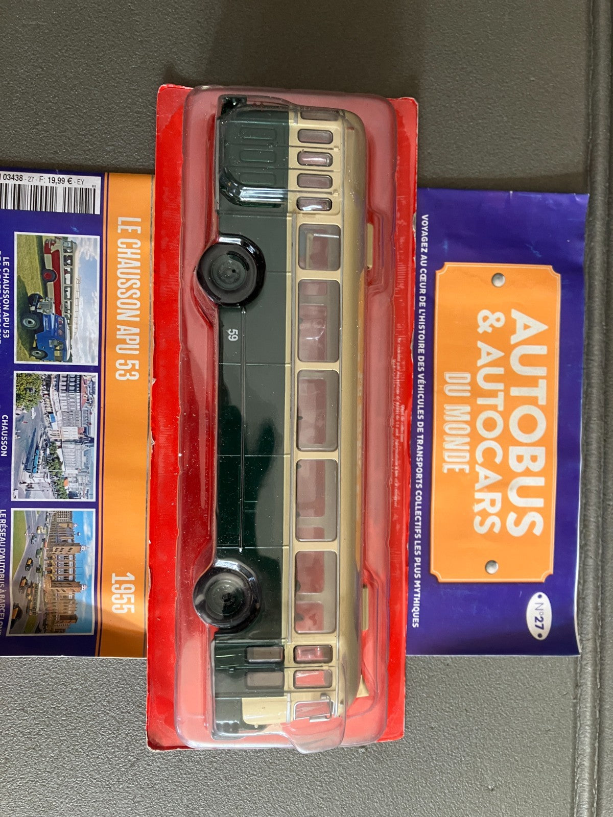 Voiture miniature Chausson apu 53 1955 1/43 Autobus Autocars du Monde