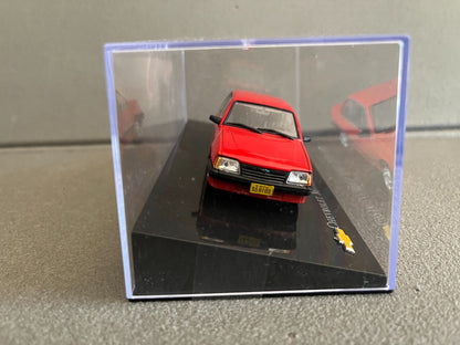 Voiture miniature Chevrolet Monza Serie I Sedan 1985 au 1/43
