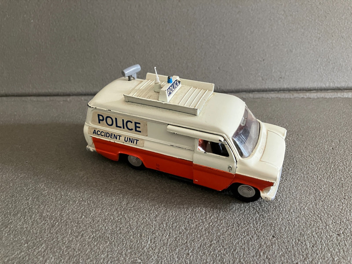 Ancienne Miniature Camion Ford Transit Van Police Dinky Toys Meccano England