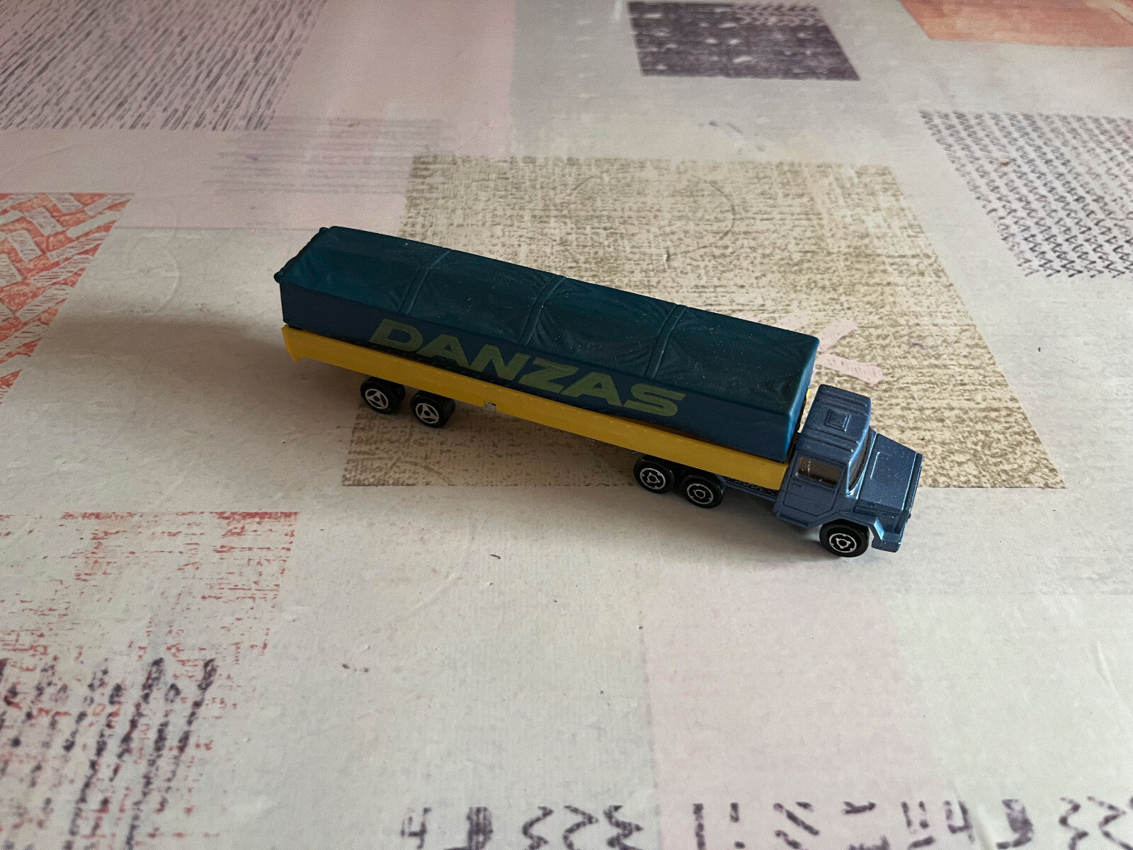 Voiture Miniature Camion Semi Remorque Magirus Danzas Majorette France 1/100
