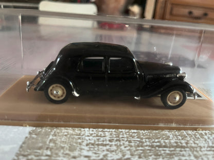 Voiture miniature Traction Citroen 15 CV 1938 Solido au 1/43