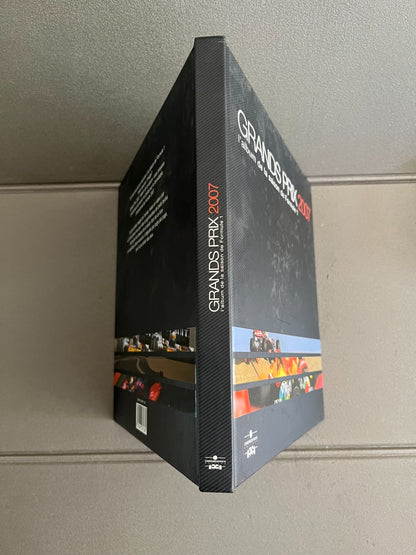 Livre Voiture Automobile Grands prix 2007 Chronosports Formule 1 F1