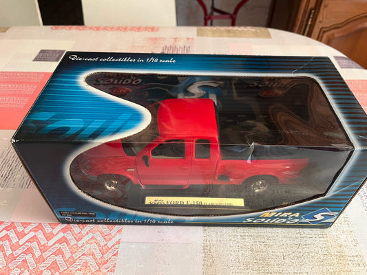 Voiture miniature Ford F-150 Flareside 1998 Solido Mira 1/18
