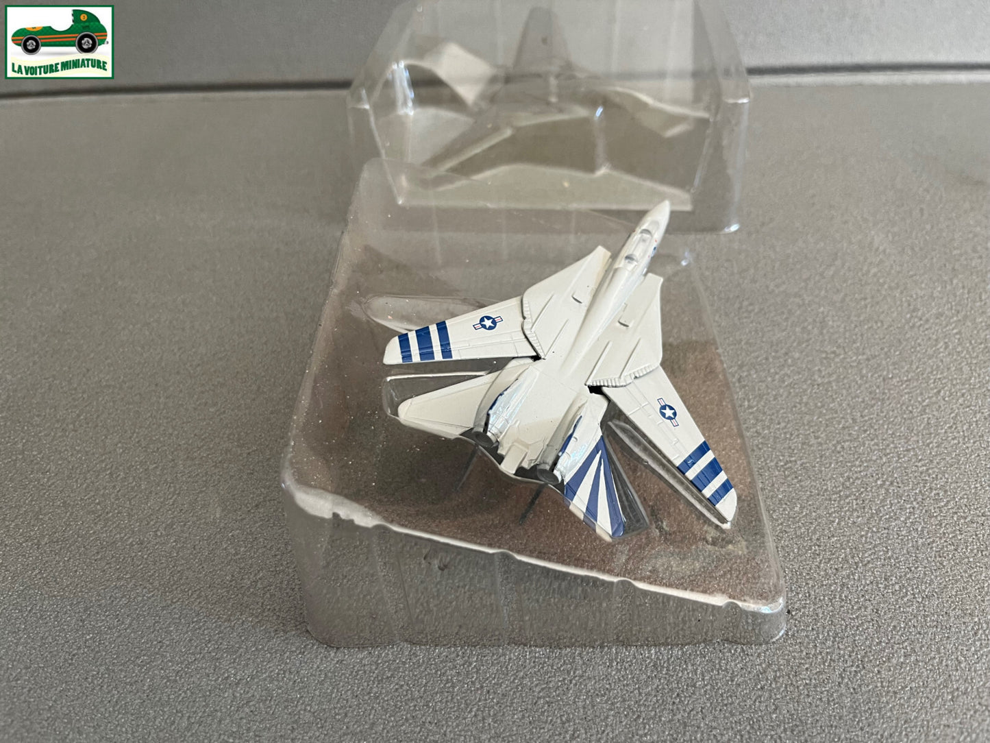 Avion miniature Militaire Sky Wings MotorMax F14 Tomcat