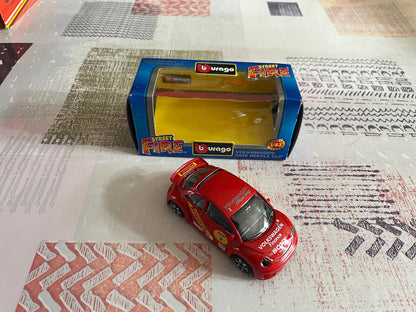 Voiture miniature Volkswagen New Beetle Cup Burago Street Fire 1/43